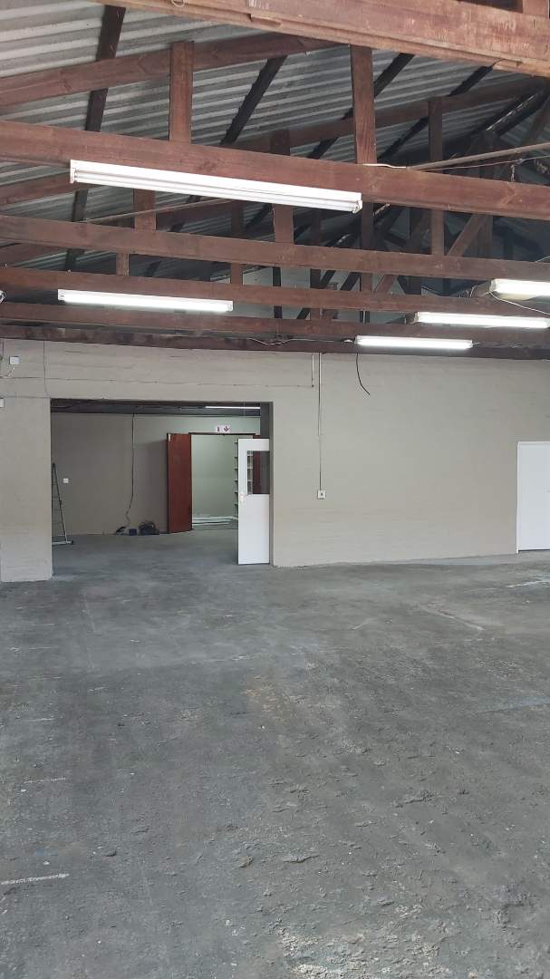 To Let commercial Property for Rent in Sidwell Eastern Cape